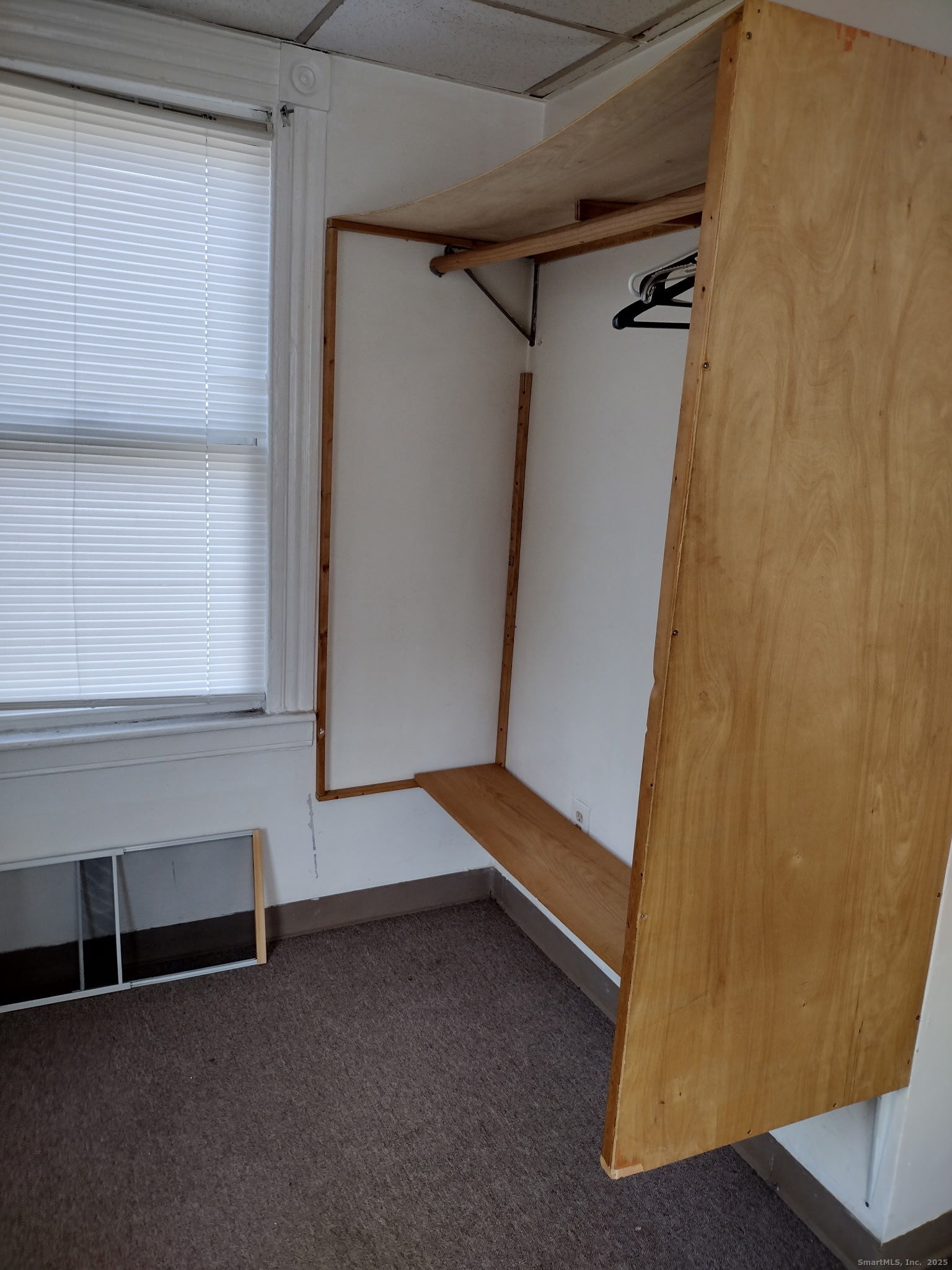 Waterbury, Connecticut 06705, United States, 1 Bedroom Bedrooms, ,1 BathroomBathrooms,Residential,Active,251783