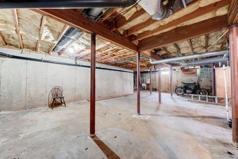 A home in Newington
