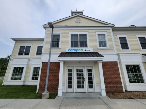 32 Church Hill Road D-101 Newtown CT 06470