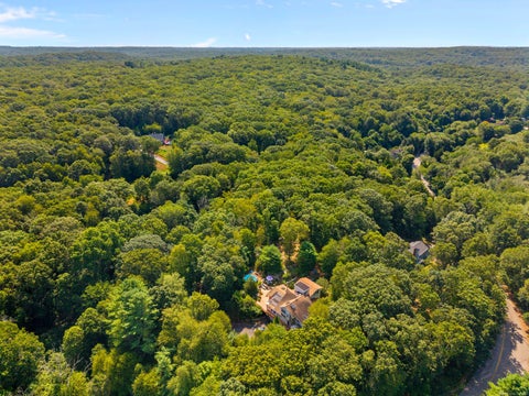 Homes For Sale - 332 Lantern Hill Road<br/> Stonington, CT 06355