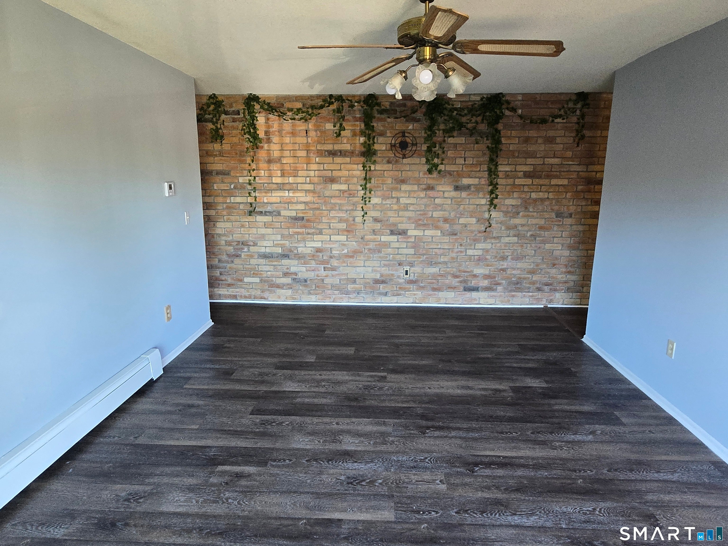43 Balance Rock Road 16