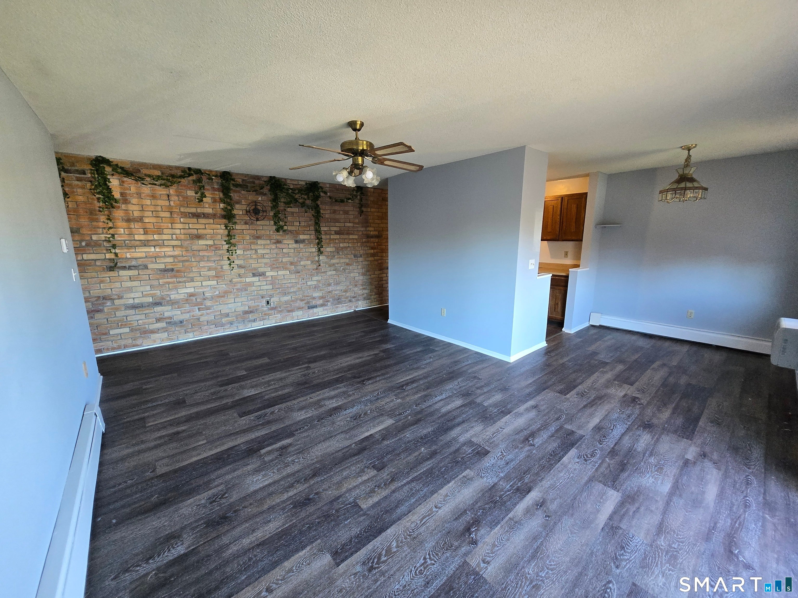 43 Balance Rock Road 16