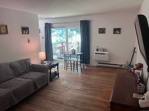 1622 Farmington Avenue APT 4 Farmington CT 06085