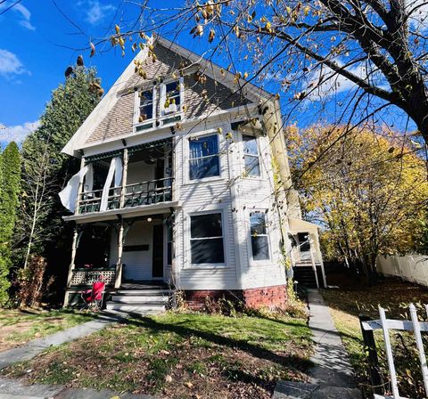 61 Oak Street Windham CT 06226