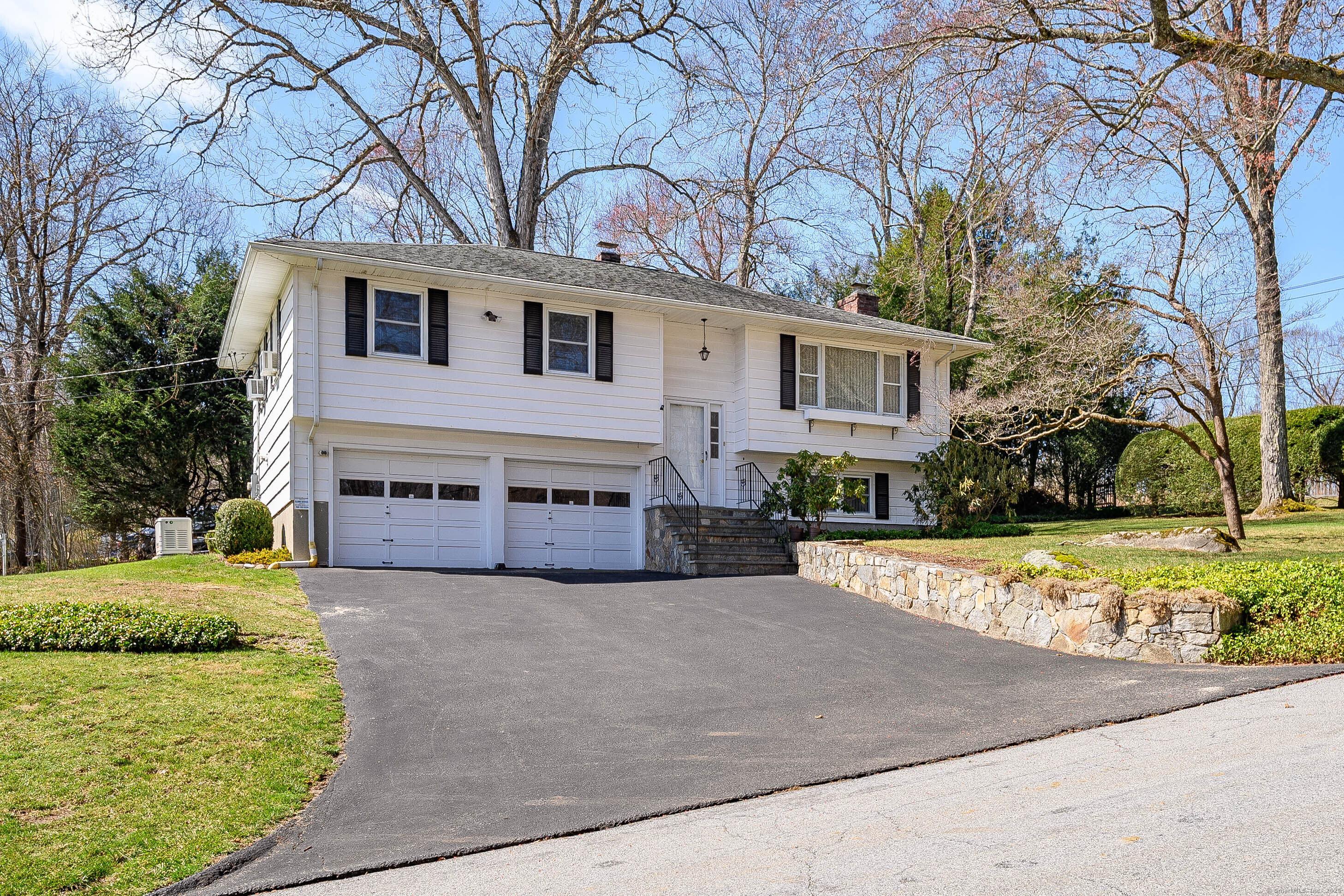 79 Candlewood Lake Road, New Milford, Connecticut image 2