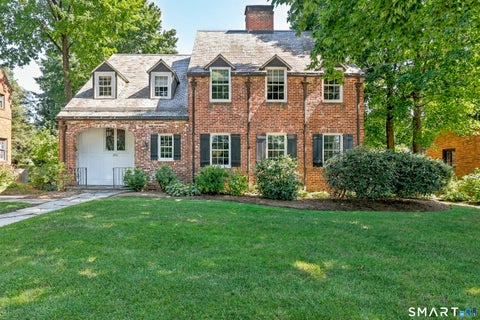 Homes For Sale - 280 Steele Road<br/> West Hartford, CT 06117