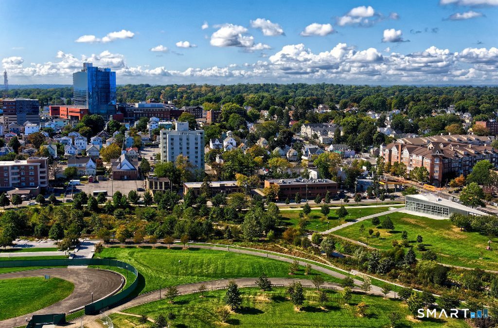 1 Broad Street PH26B