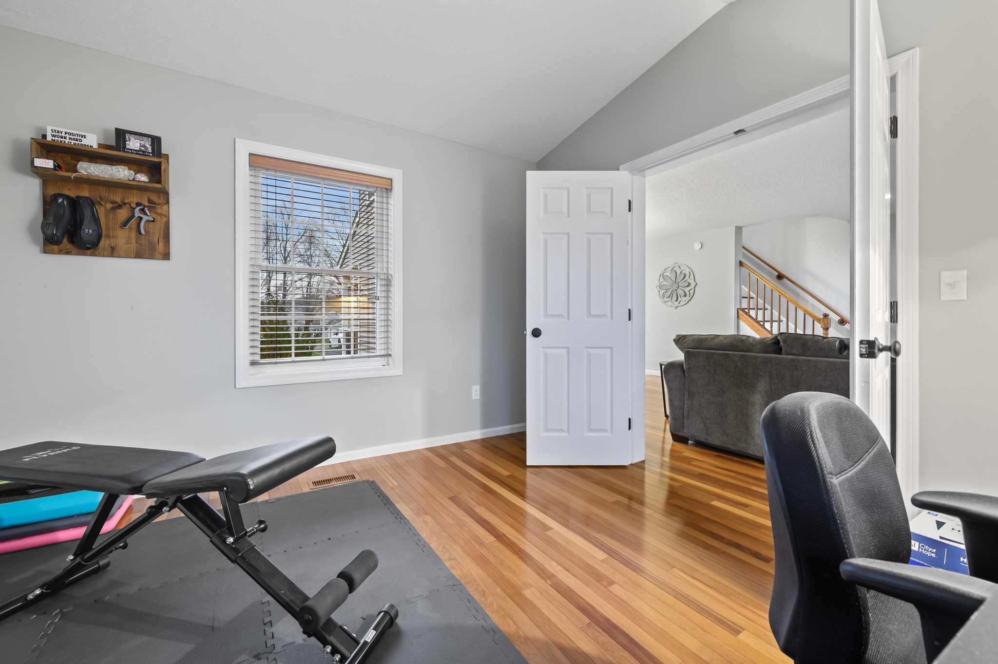 Middletown, Connecticut 06457, United States, 2 Bedrooms Bedrooms, ,3 BathroomsBathrooms,Residential,Pending,241959