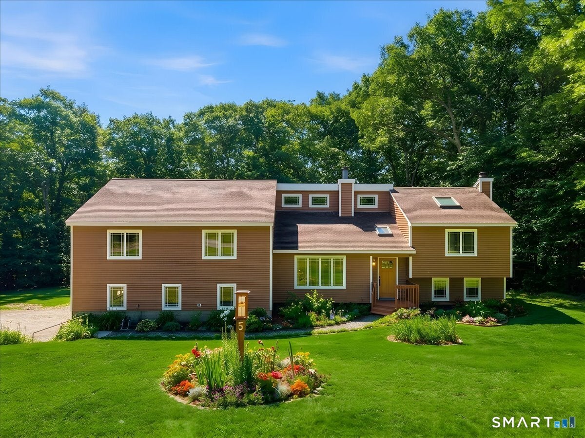 5 Summit Road