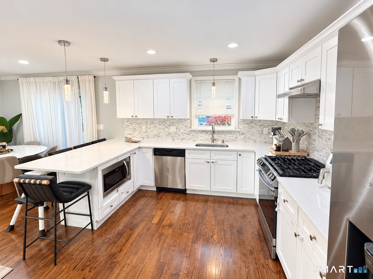 28 Brookside Avenue