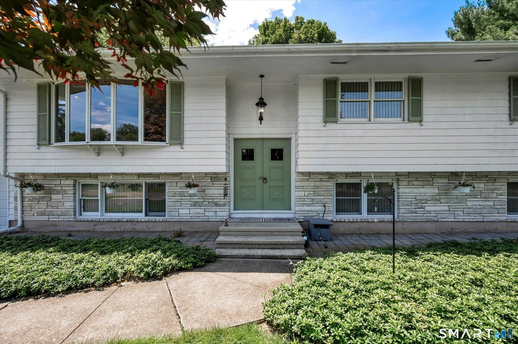 Photo of 73 Rolling Ridge Road, Hamden, CT 06514 (MLS # 24192817)