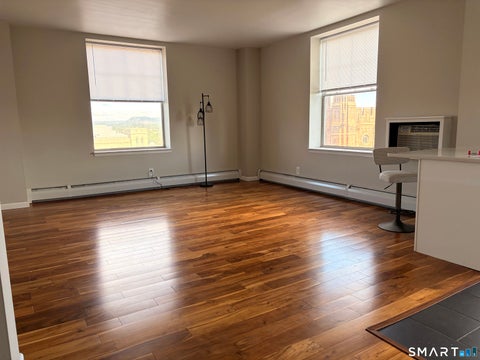 Apartment For Rent - 265 College Street #9F<br/> New Haven County, New Haven, CT 06510