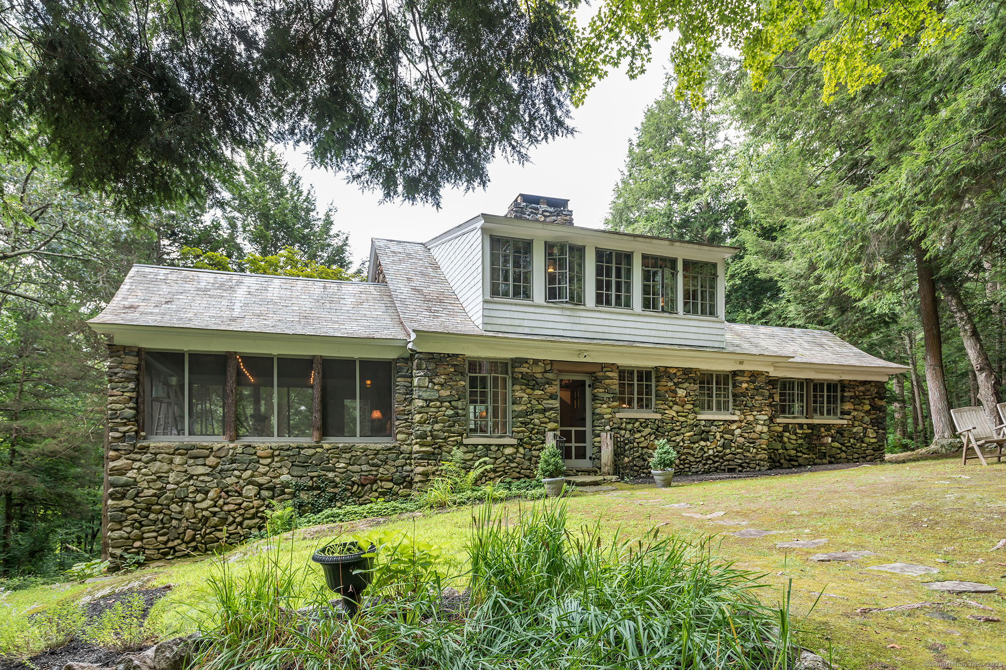 60 Leach Hollow Road
