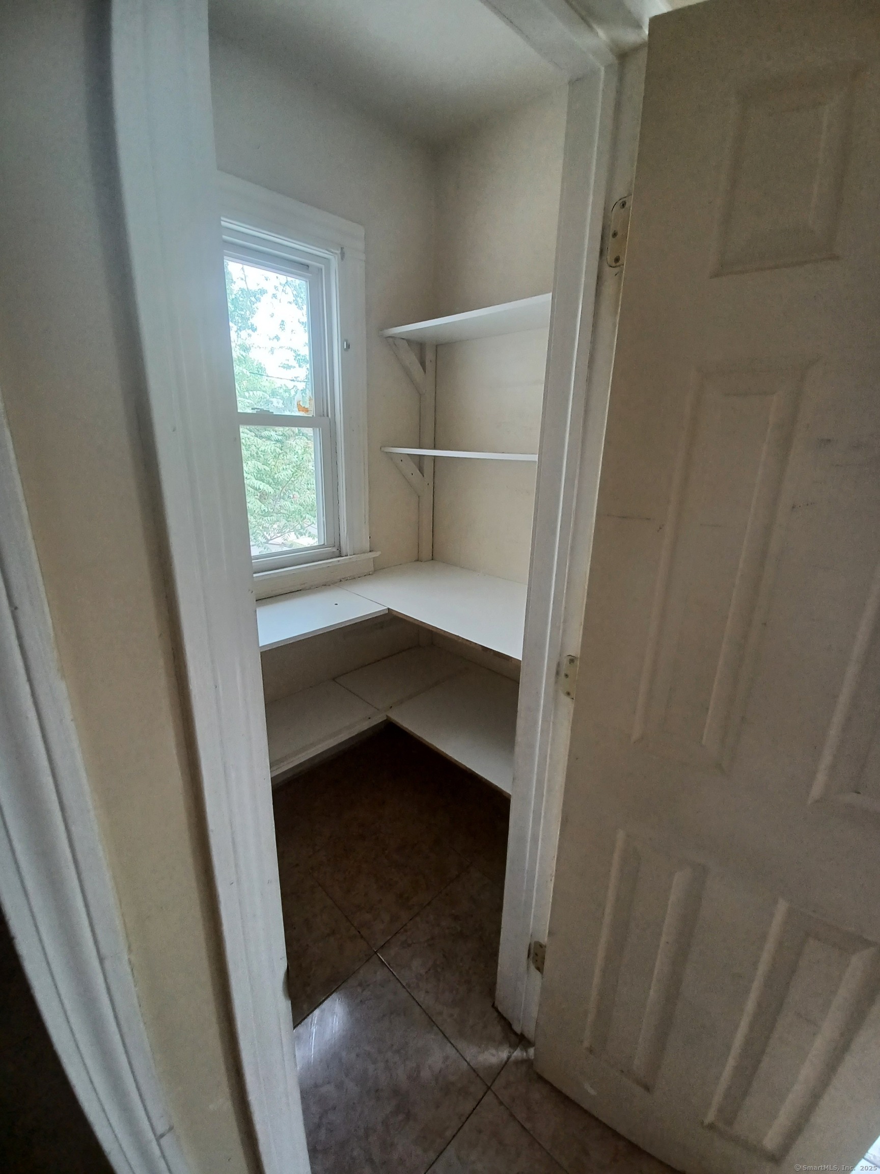 Hartford, Connecticut 06120, United States, 9 Bedrooms Bedrooms, ,3 BathroomsBathrooms,Residential,Active,143674