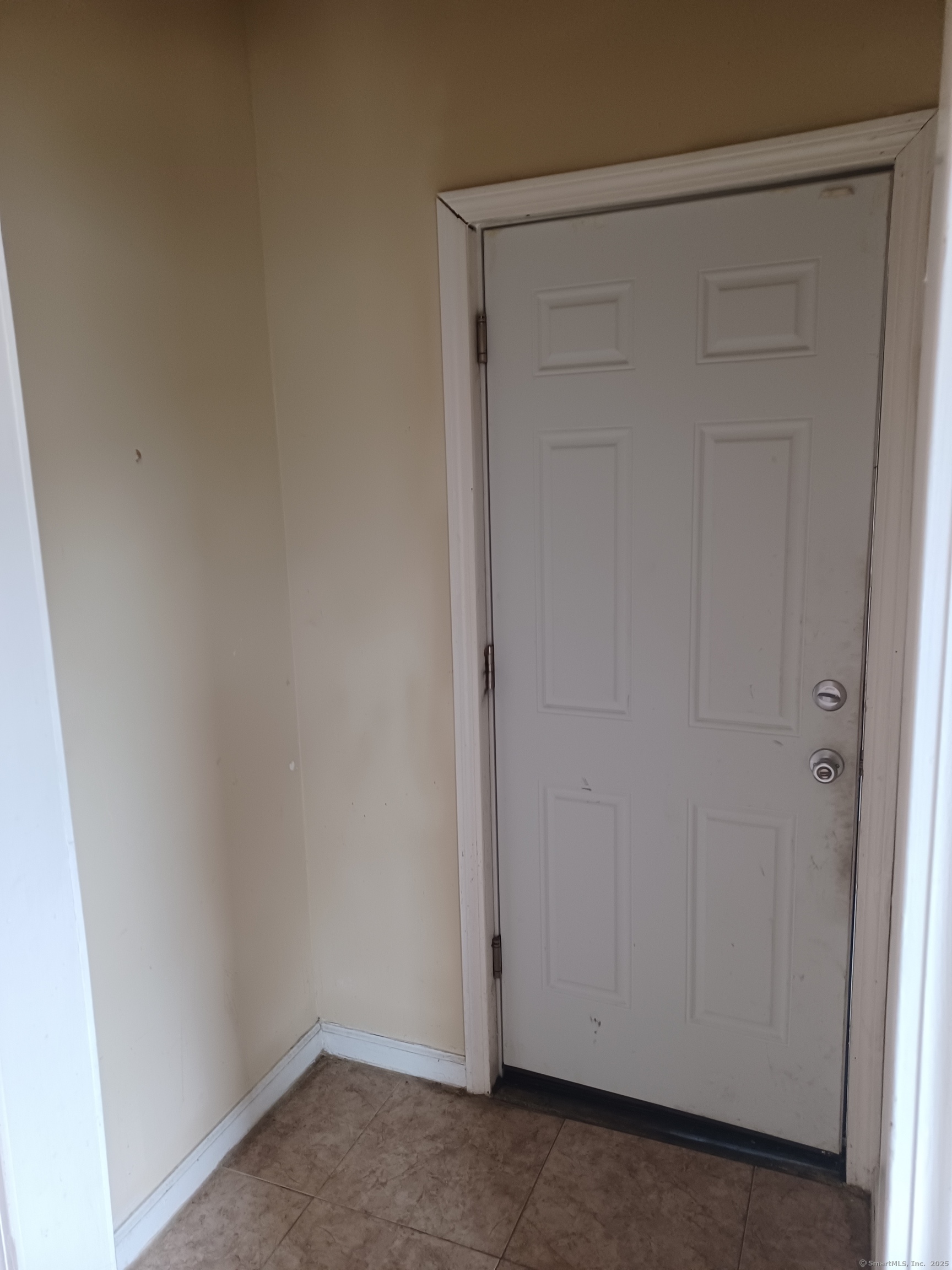 Hartford, Connecticut 06120, United States, 9 Bedrooms Bedrooms, ,3 BathroomsBathrooms,Residential,Active,143674