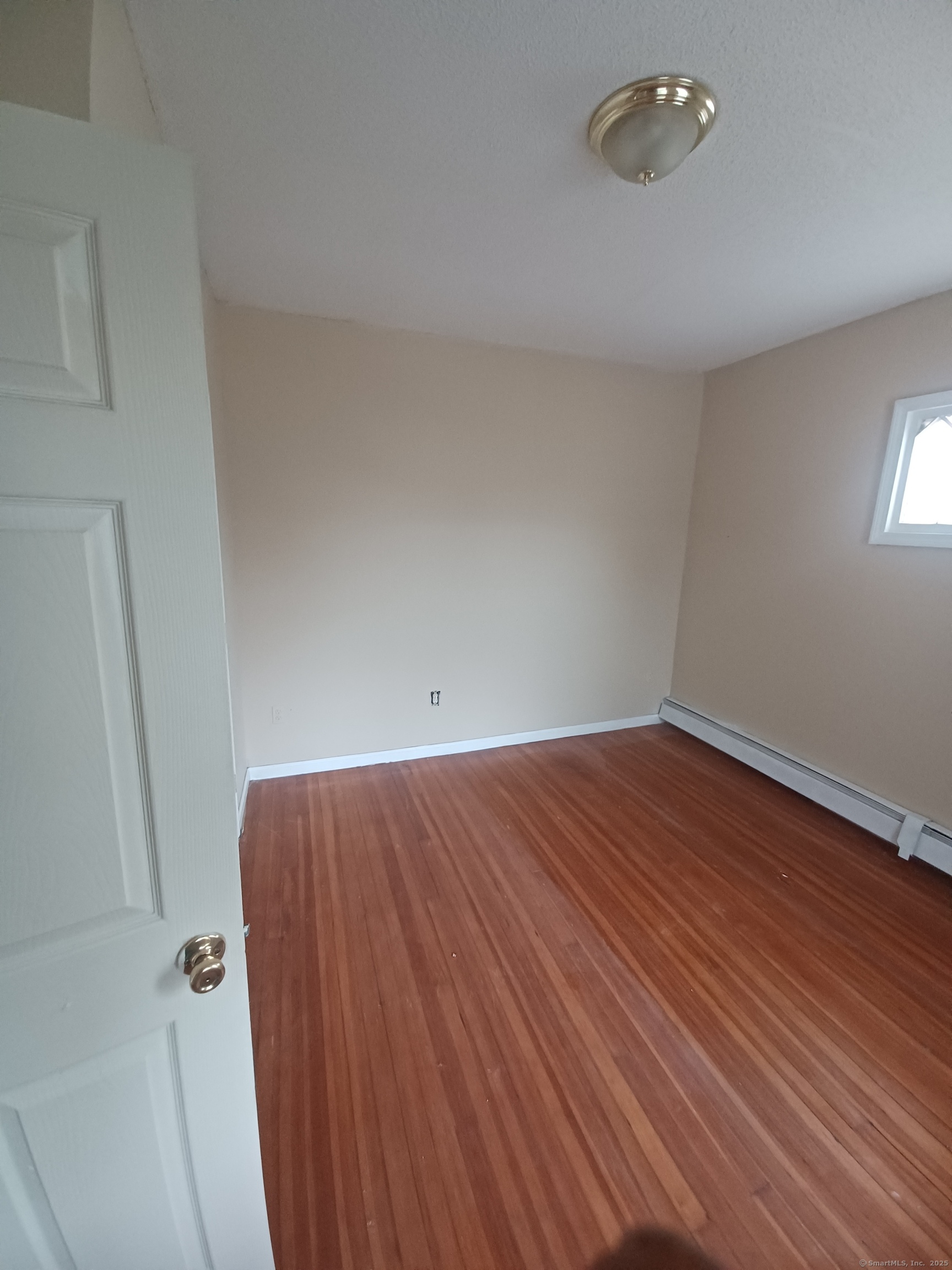 Hartford, Connecticut 06120, United States, 9 Bedrooms Bedrooms, ,3 BathroomsBathrooms,Residential,Active,143674