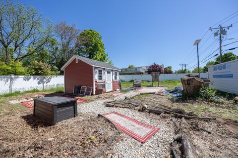 A home in East Hartford