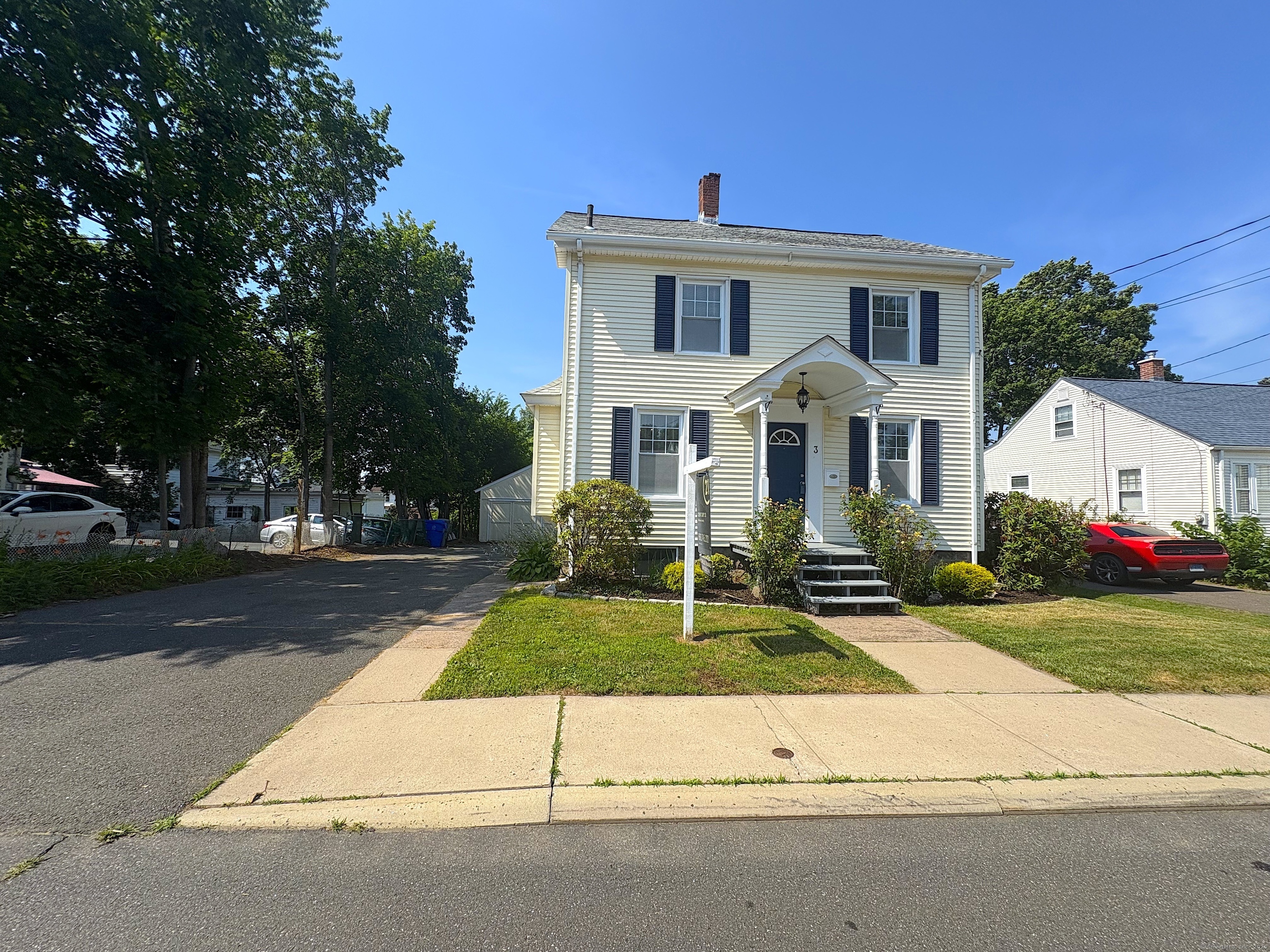 3 Mountain View Avenue
