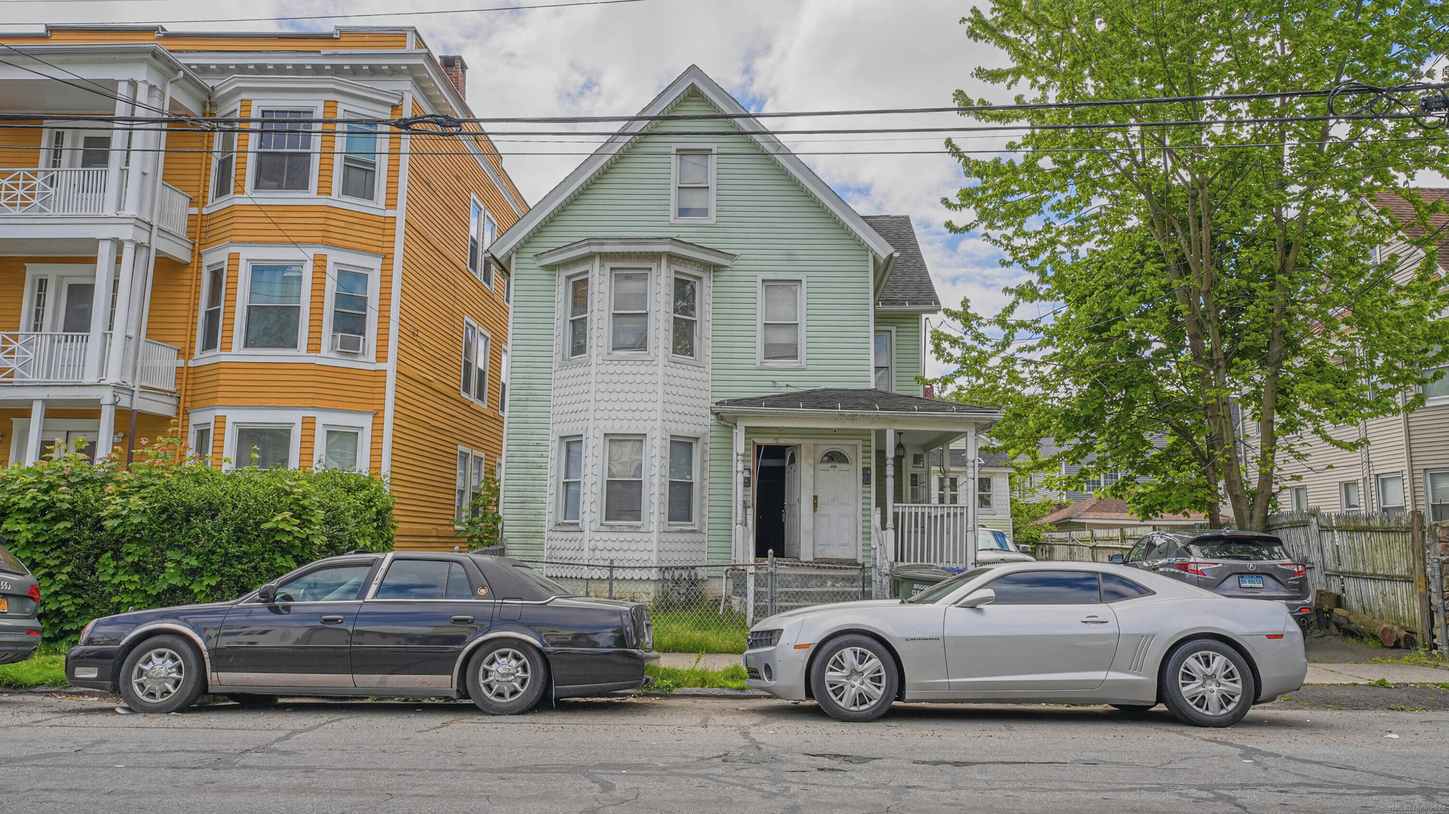 Rental Property at 300 Benham Avenue, Bridgeport, Connecticut - Bedrooms: 2 
Bathrooms: 1 
Rooms: 5  - $1,695 MO.