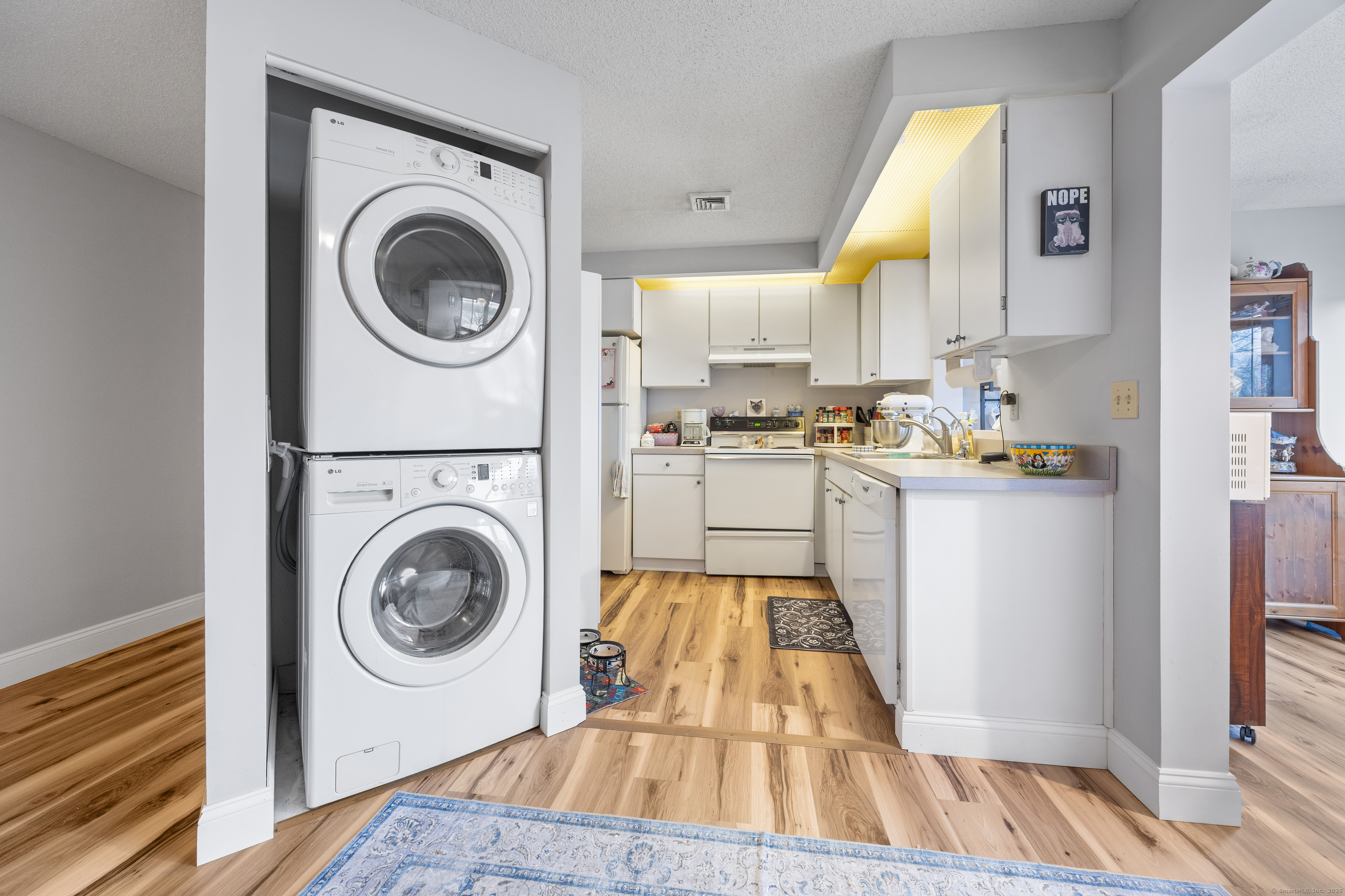 365 Woodford Avenue #APT 21, Plainville, Connecticut image 6