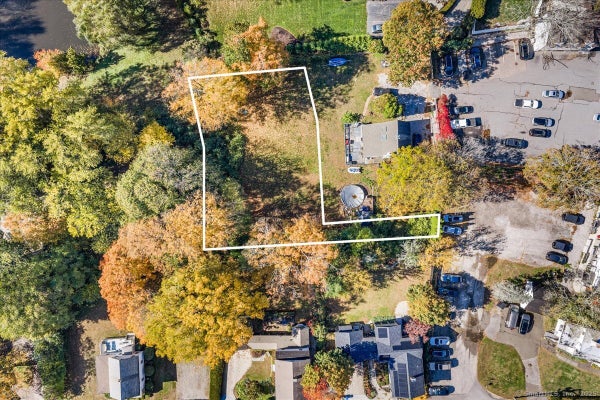 4 BANK LN, ESSEX, CT 06426 - Image c87d44f62007fd5fc9e429b592a6beab/1111683620