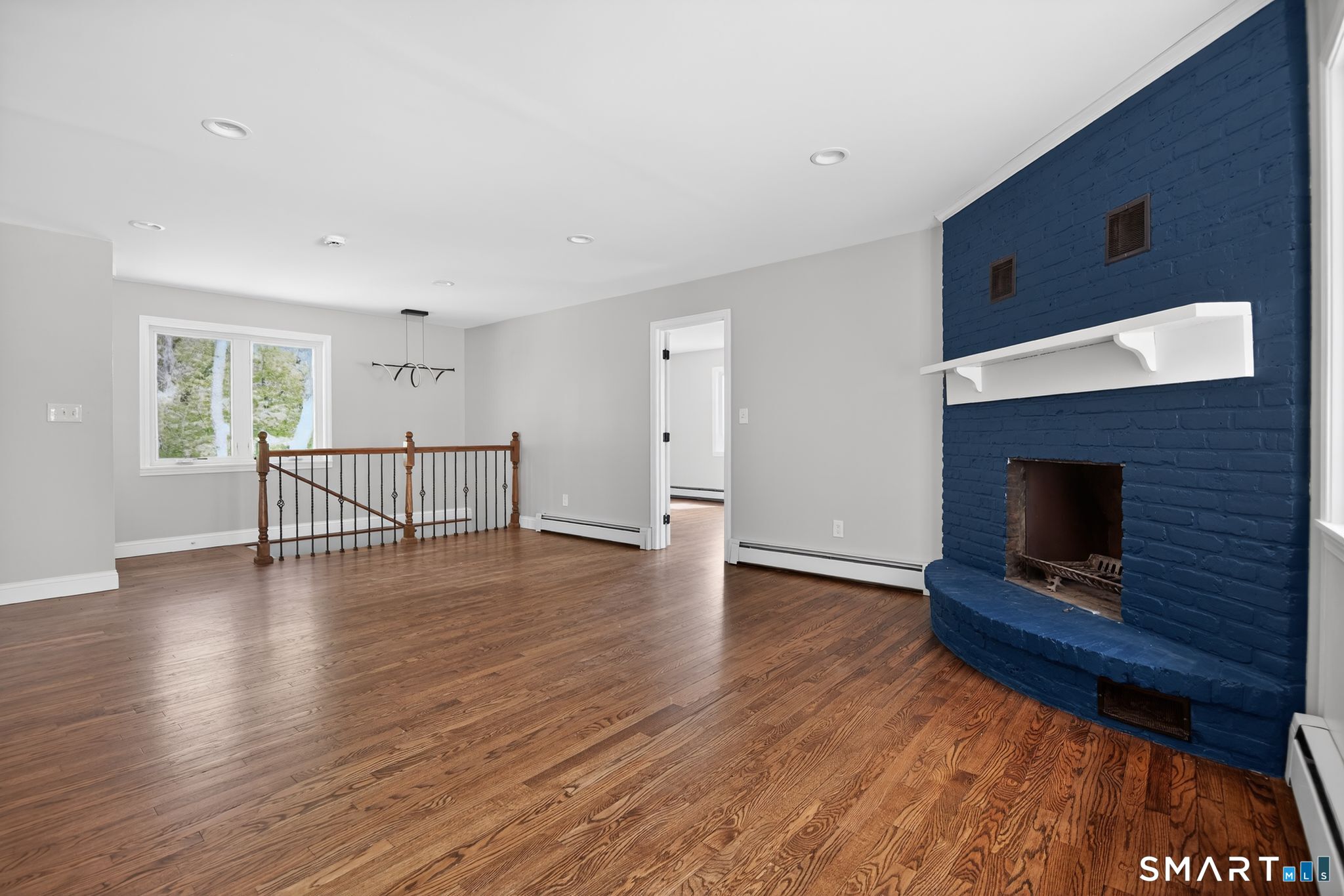 48 Lakeside Drive