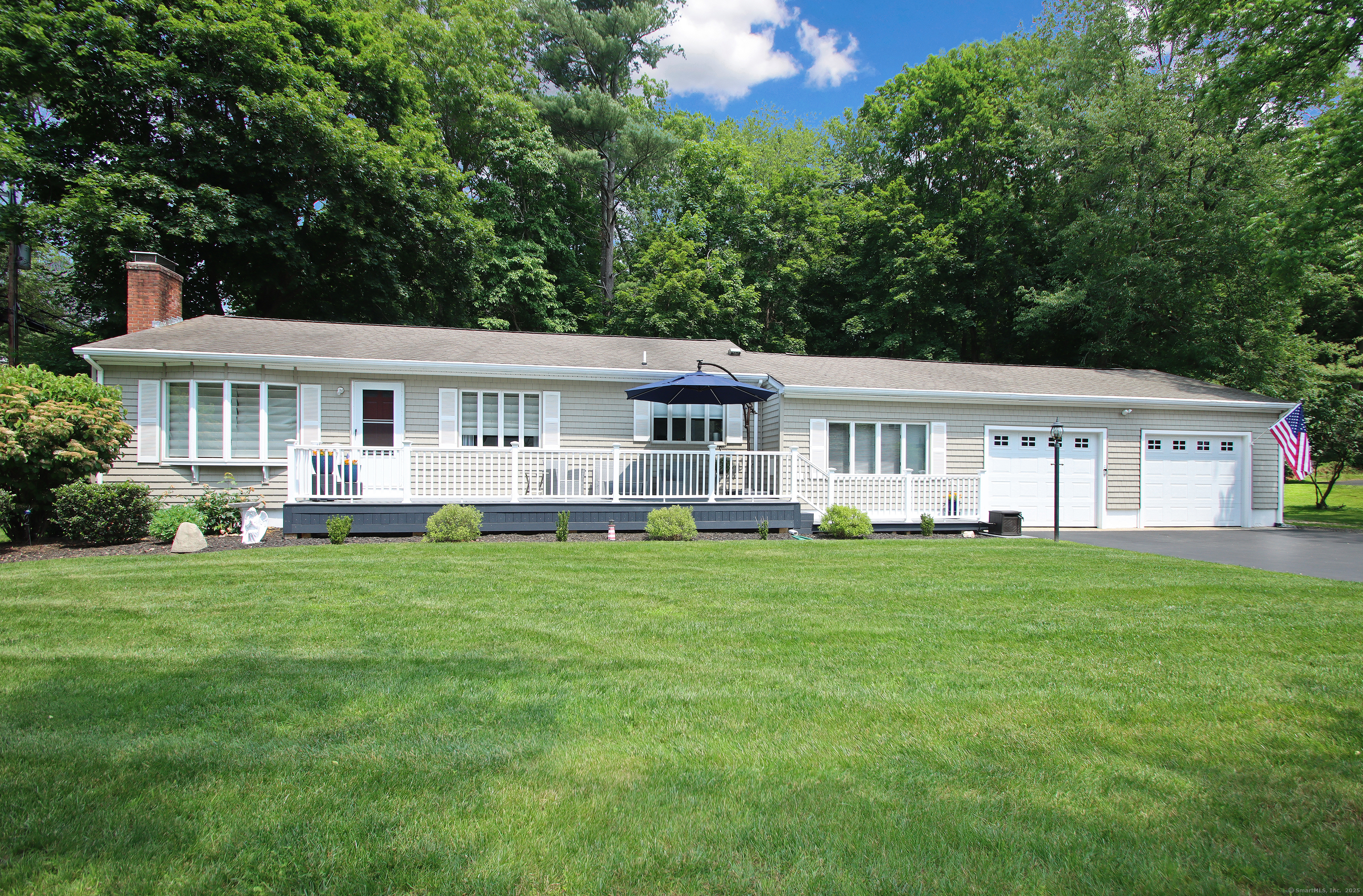 Property for Sale at White Birch Drive, Guilford, Connecticut - Bedrooms: 3 
Bathrooms: 1 
Rooms: 8  - $649,000