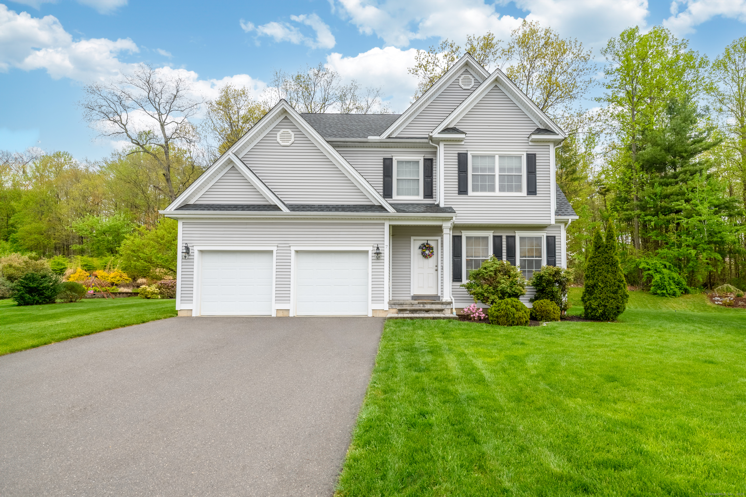 Property for Sale at Sandstone Road 7, Plainville, Connecticut - Bedrooms: 3 
Bathrooms: 3 
Rooms: 6  - $579,900