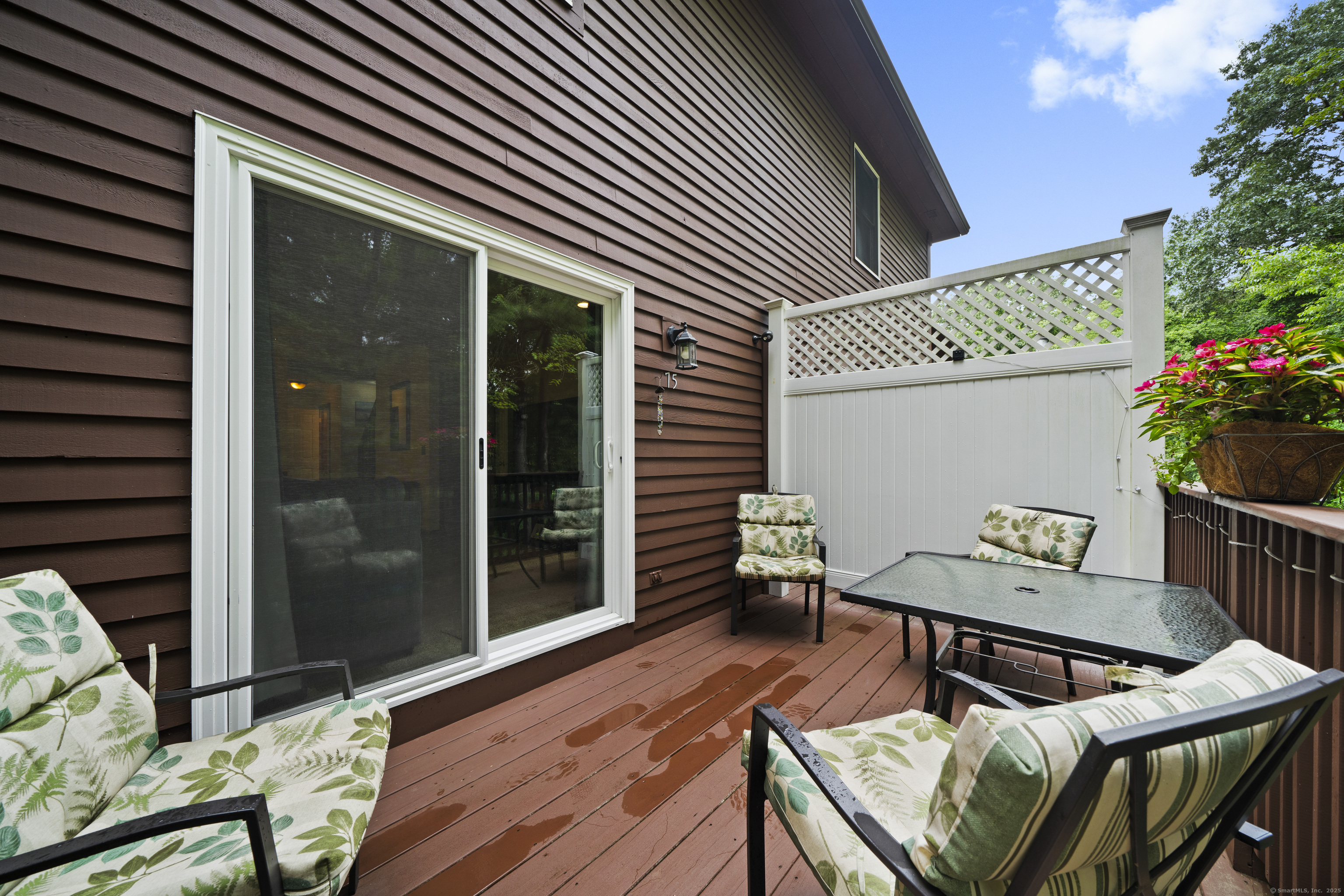 75 Candlewood Circle