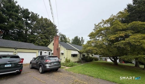 Photo of 28 Eastview Terrace, Meriden, CT 06450 (MLS # 24208852)