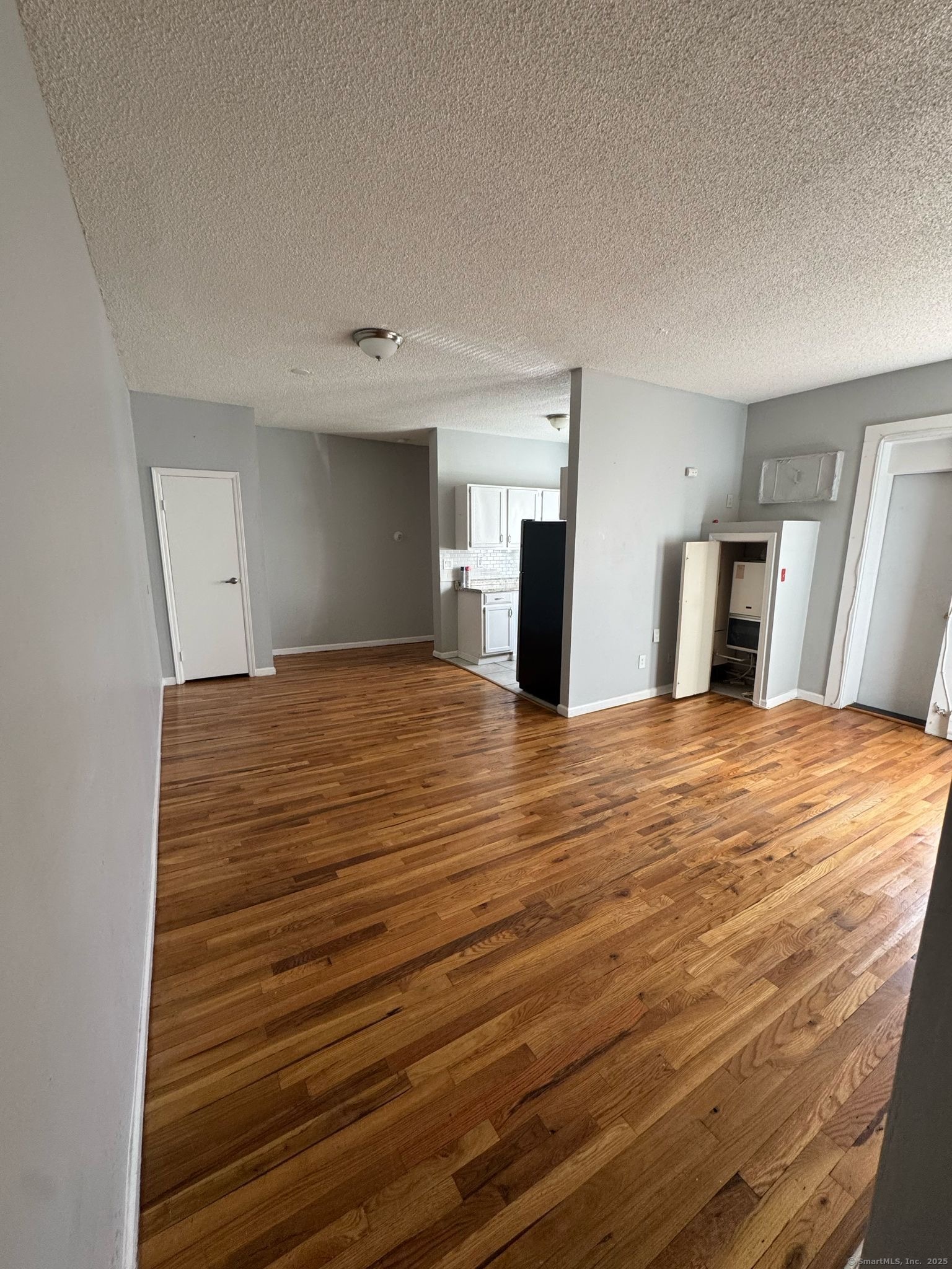 Rental Property at Wells Street W22, Bridgeport, Connecticut - Bedrooms: 1 
Bathrooms: 1 
Rooms: 4  - $1,600 MO.