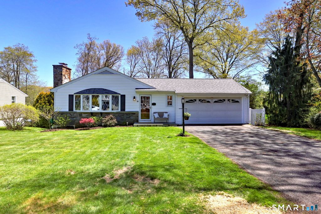 Photo of 26 Craig Lane, Trumbull, CT 06611 (MLS # 24171475)