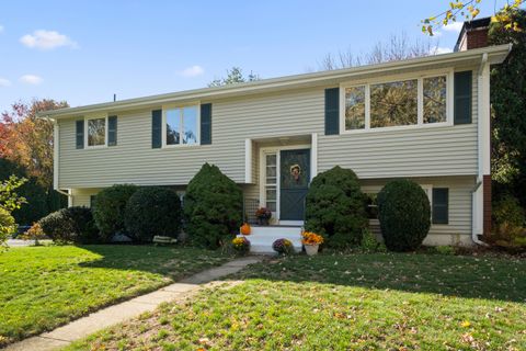 Photo of 255 Capstan Avenue, Groton, CT 06355 (MLS # 24138323)
