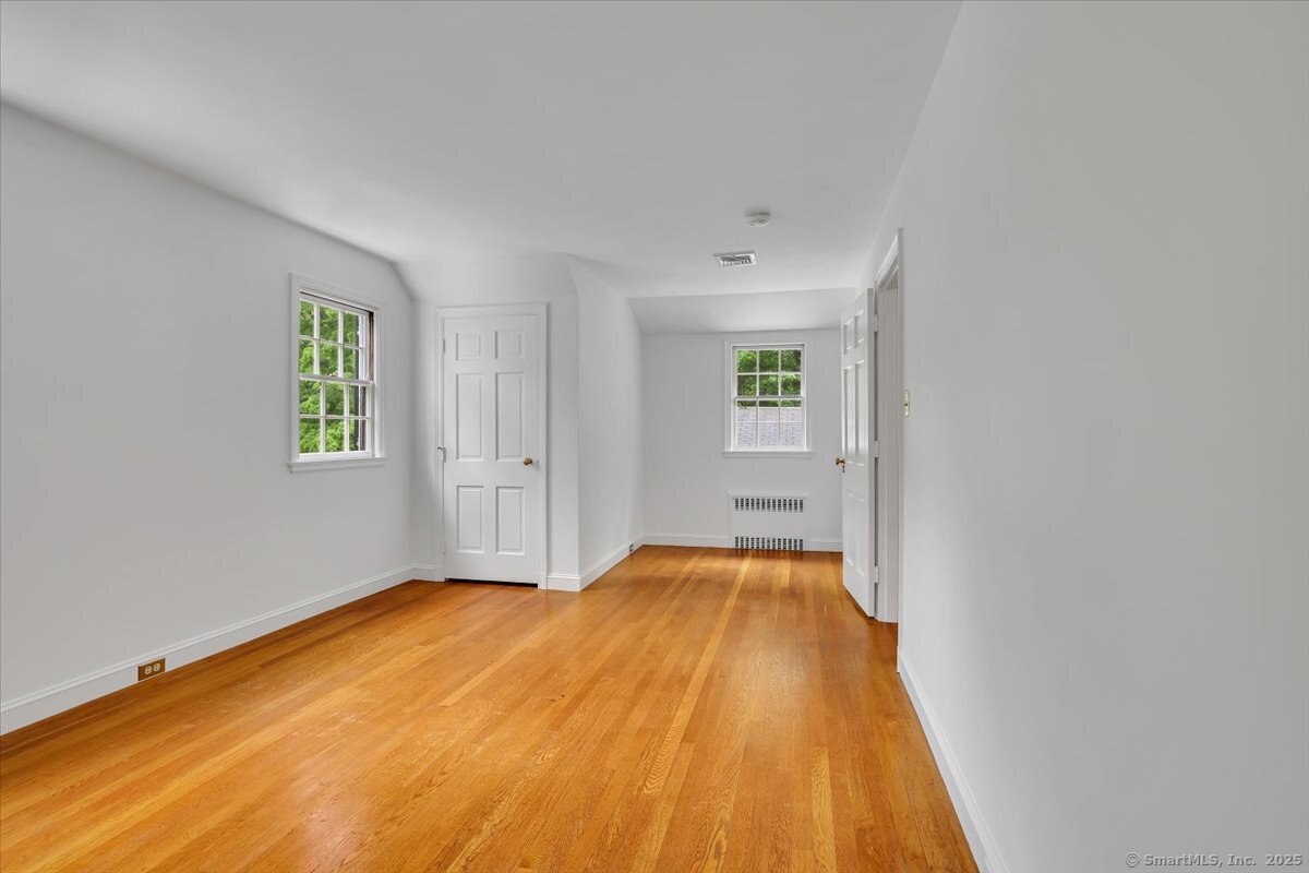 222 Crest Road, Middlebury, Connecticut image 23
