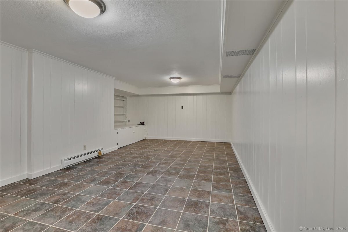 222 Crest Road, Middlebury, Connecticut image 31