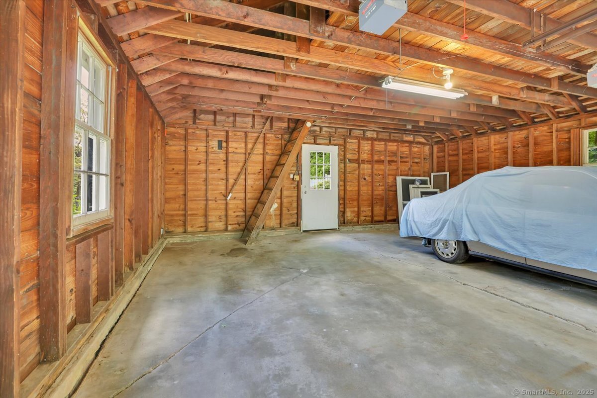 222 Crest Road, Middlebury, Connecticut image 40