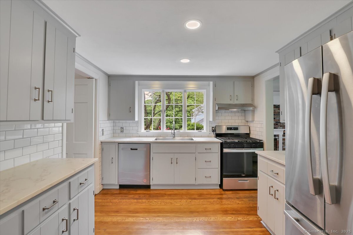 222 Crest Road, Middlebury, Connecticut image 6