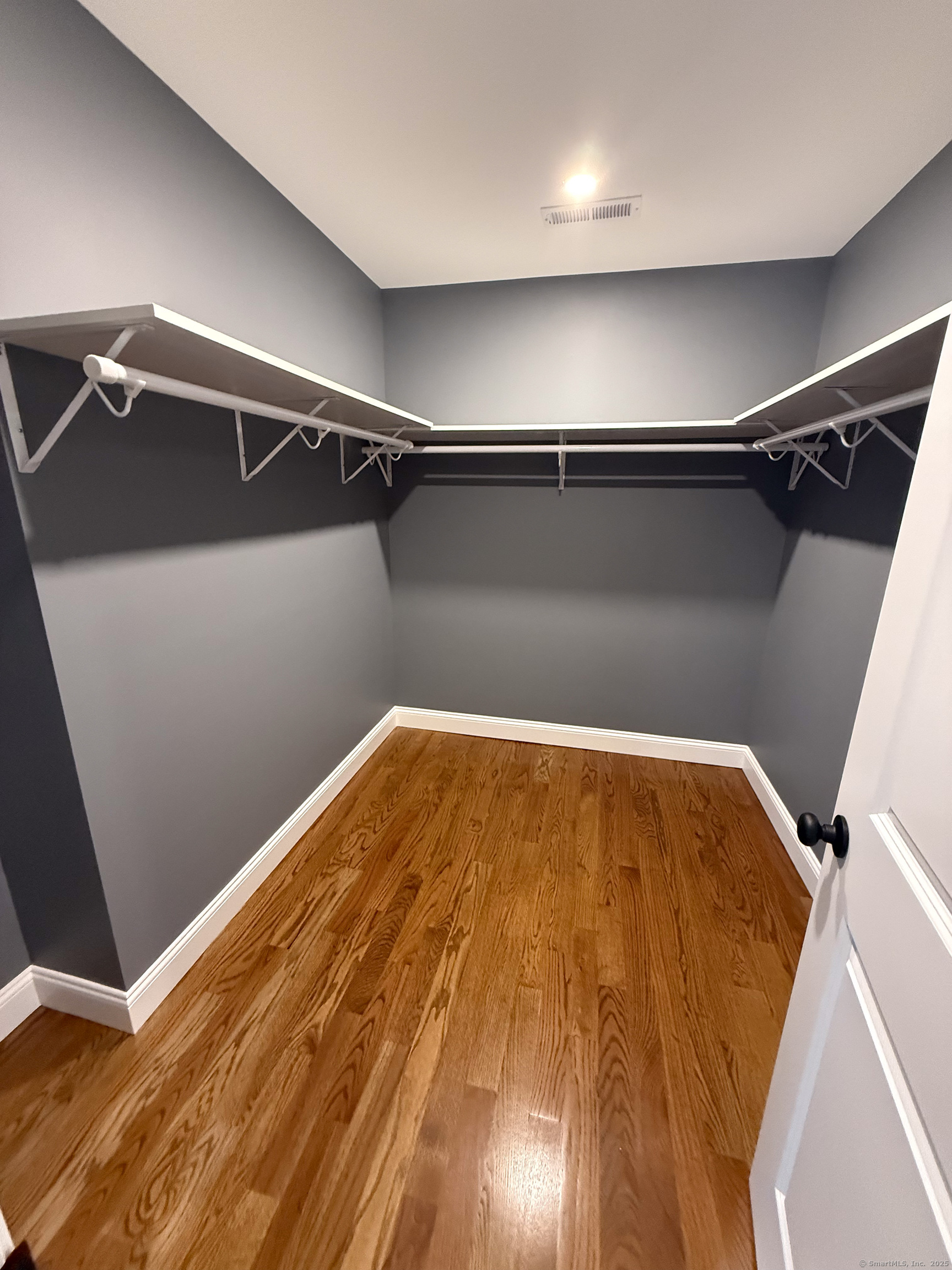 Barkhamsted, Connecticut 06063, United States, 4 Bedrooms Bedrooms, ,3 BathroomsBathrooms,Residential,Pending,50813