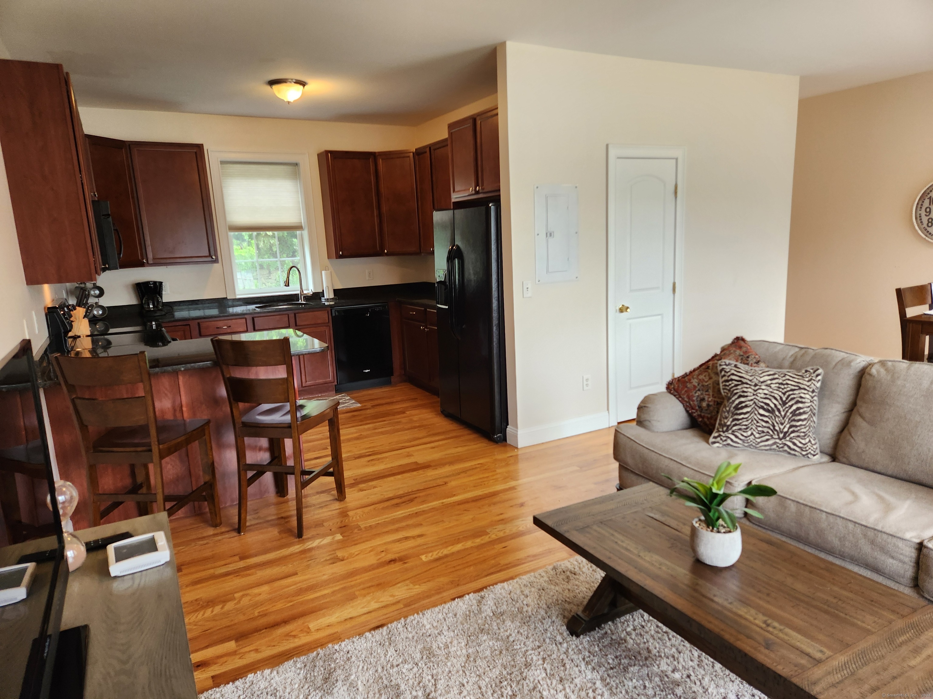 190 S Thames Street #12, Norwich, Connecticut image 10