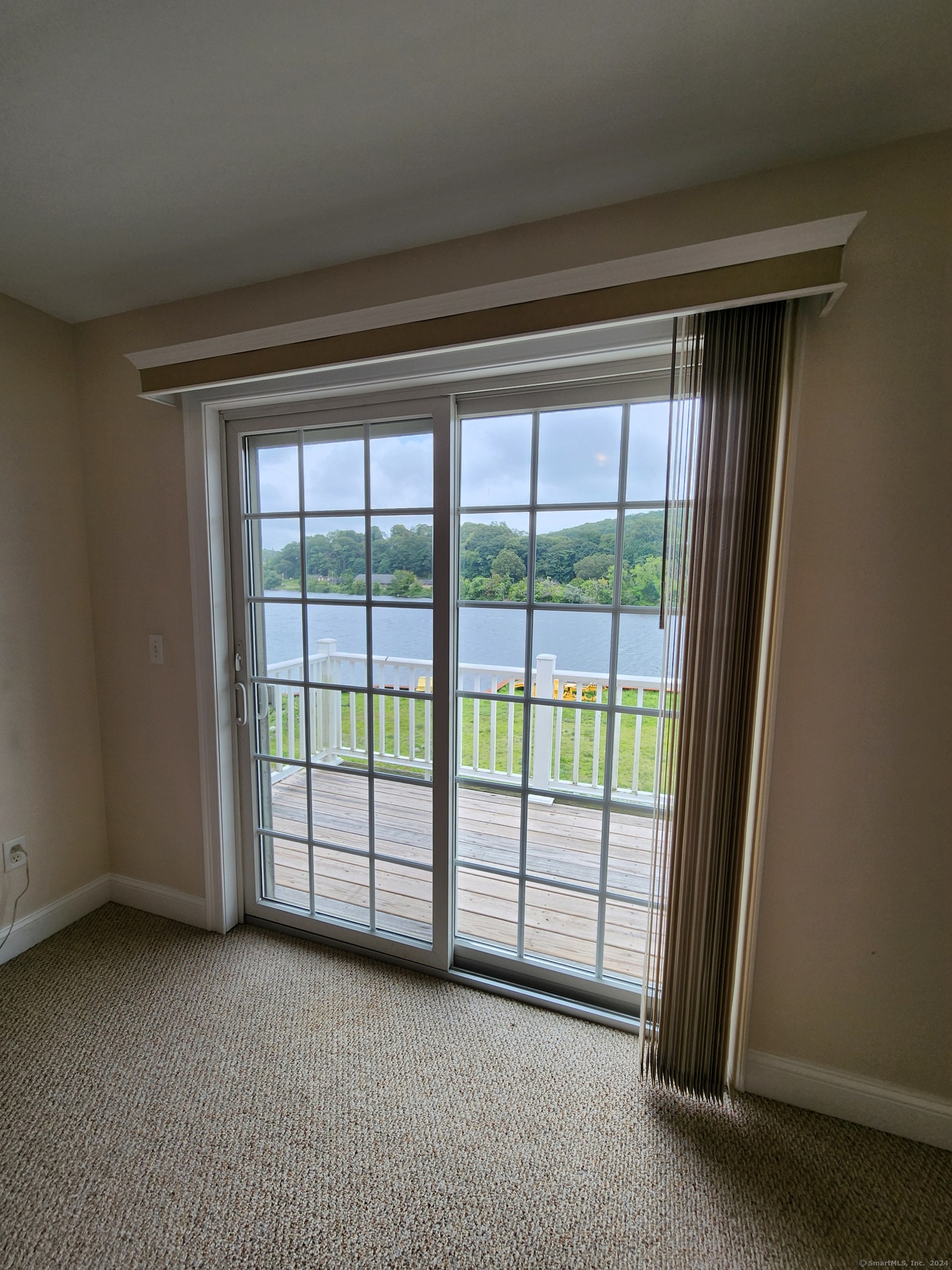 190 S Thames Street #12, Norwich, Connecticut image 25
