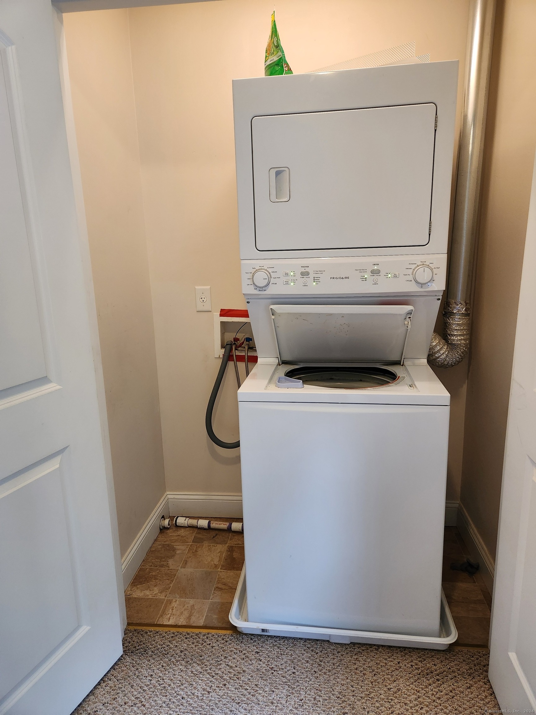 190 S Thames Street #12, Norwich, Connecticut image 17
