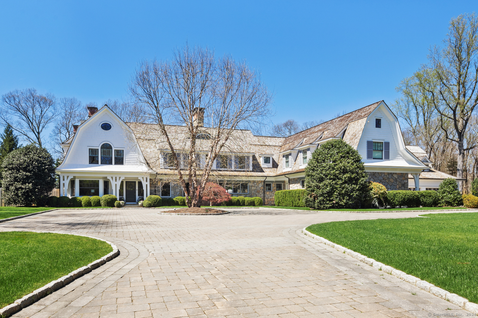 Rental Property at 4 Fraser Lane, Westport, Connecticut - Bedrooms: 7 
Bathrooms: 9 
Rooms: 18  - $55,000 MO.