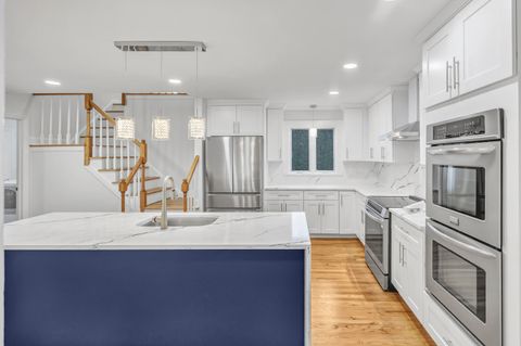 Tiny photo for 93 Putting Green Road N, Trumbull, CT 06611 (MLS # 24165562)