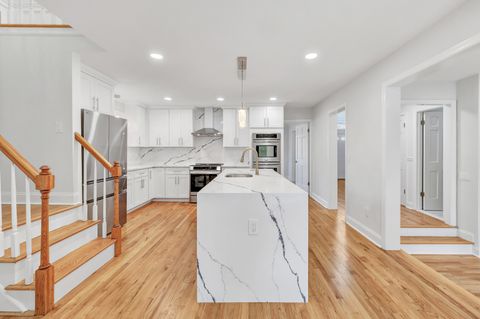 Tiny photo for 93 Putting Green Road N, Trumbull, CT 06611 (MLS # 24165562)