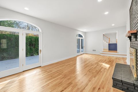 Tiny photo for 93 Putting Green Road N, Trumbull, CT 06611 (MLS # 24165562)