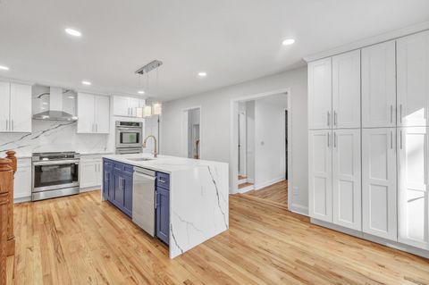 Tiny photo for 93 Putting Green Road N, Trumbull, CT 06611 (MLS # 24165562)