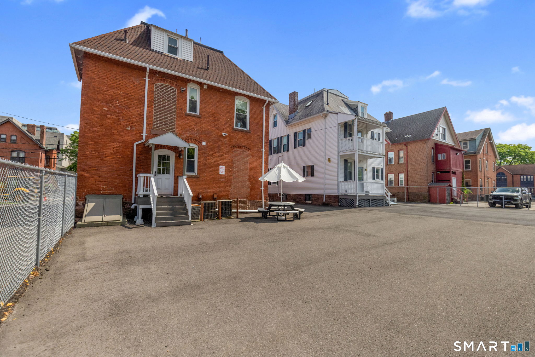 101 Oak Street