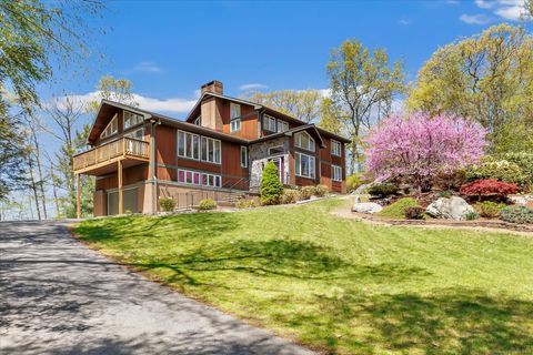 81 Georges Lane Monroe CT 06468