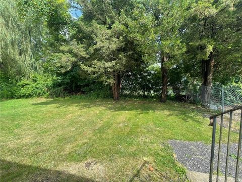 Tiny photo for 83 Midway Oval #85, Groton, CT 06340 (MLS # 24137977)