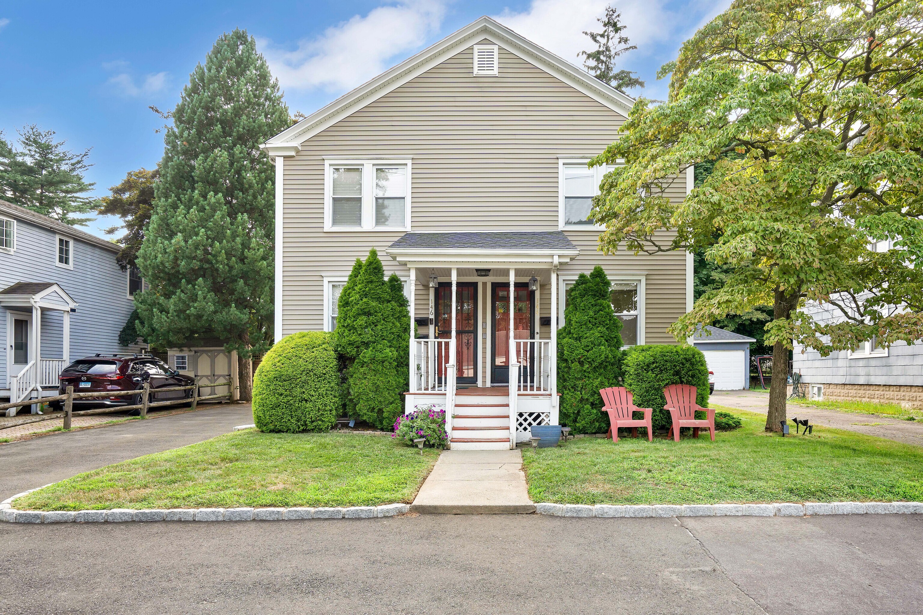 Rental Property at 144 Beaumont Street, Fairfield, Connecticut - Bedrooms: 2 
Bathrooms: 2 
Rooms: 5  - $2,975 MO.